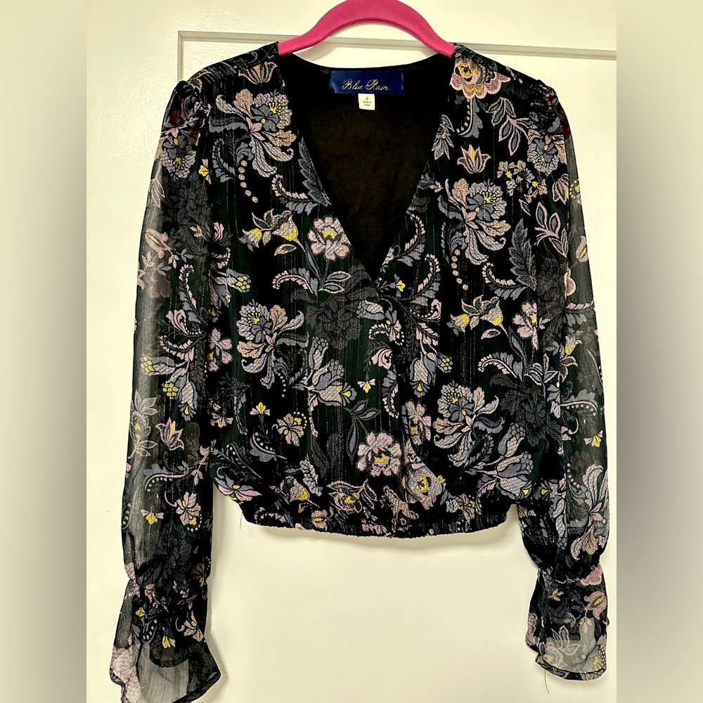 Floral long sleeve crop blouse